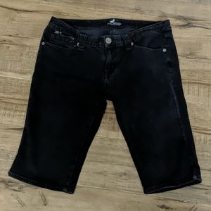 Nollie black capris 9 L skater punk pacsun